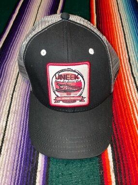 KEEN UNEEK Trucker Hat Gray Black Mesh Snapback Outdoor Cap